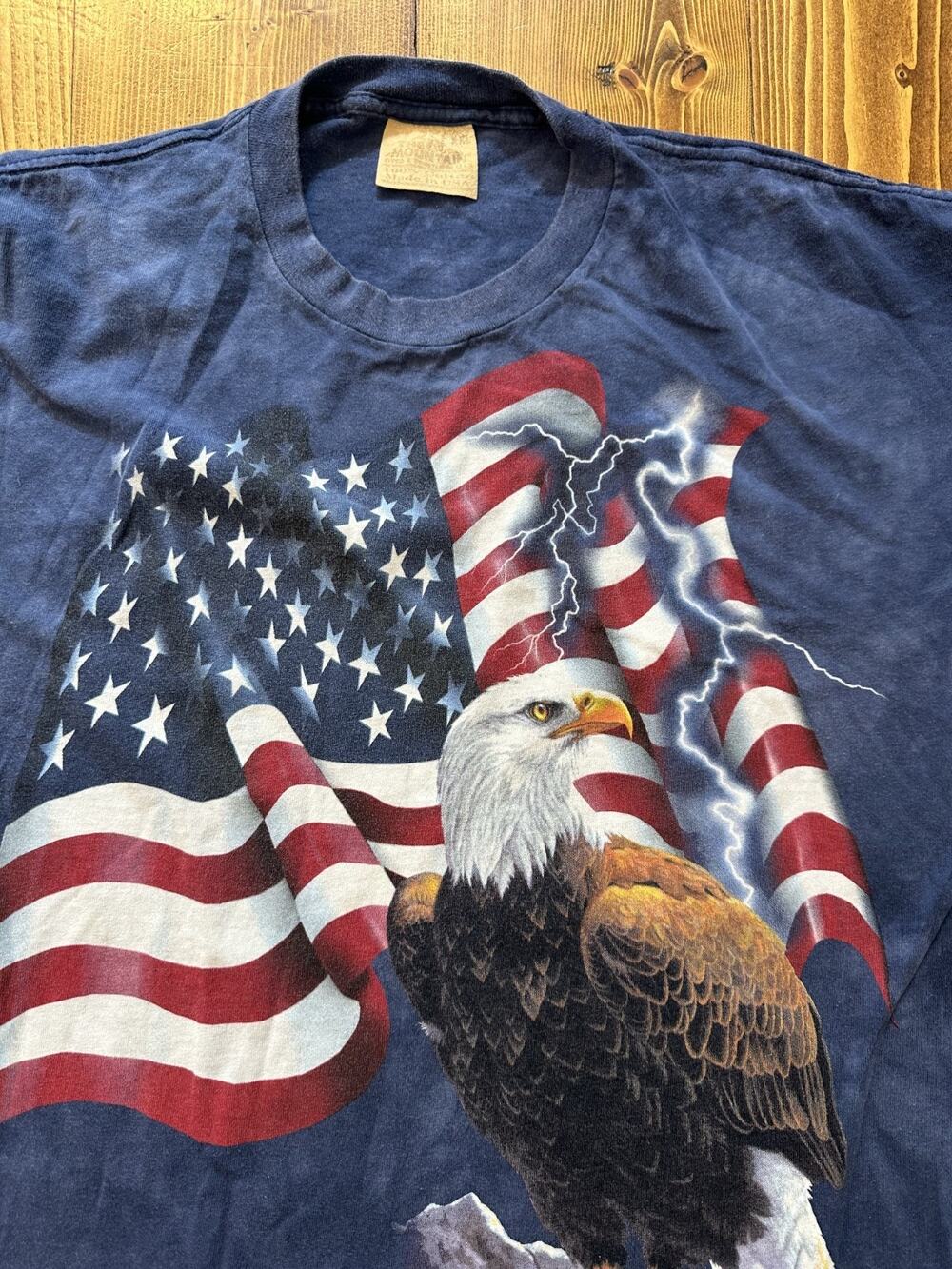 Vintage The Mountain T-shirt Leather Tag Eagle American USA Flag Patriotic XXL